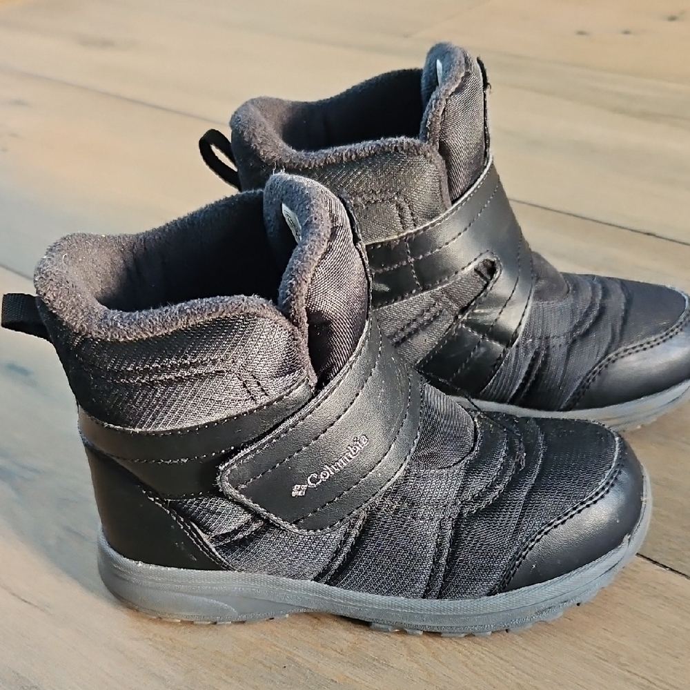 Columbia Kids Black Boots Size 13